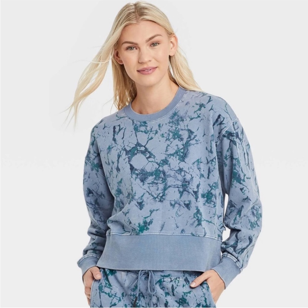 Joylab Blue Tie-Dye Sweatshirt